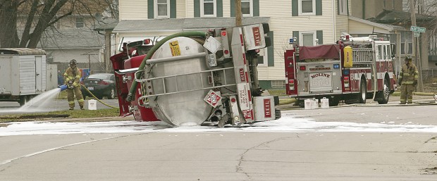 Tanker_Crash_1_LF_00008759A